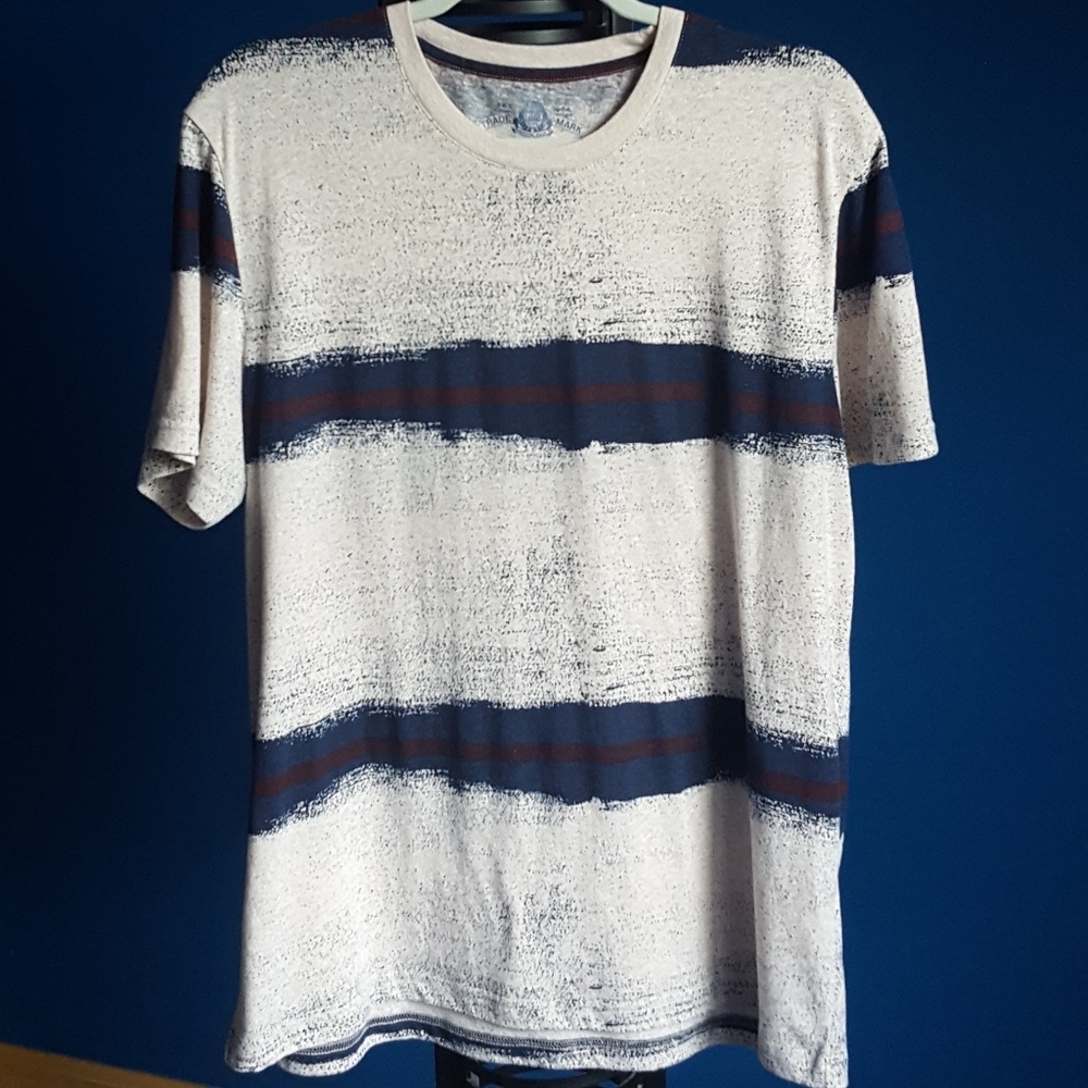 American Rag t-shirt LIKE NEW